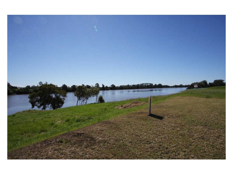 25 North Bank Court, Helensvale QLD 4212