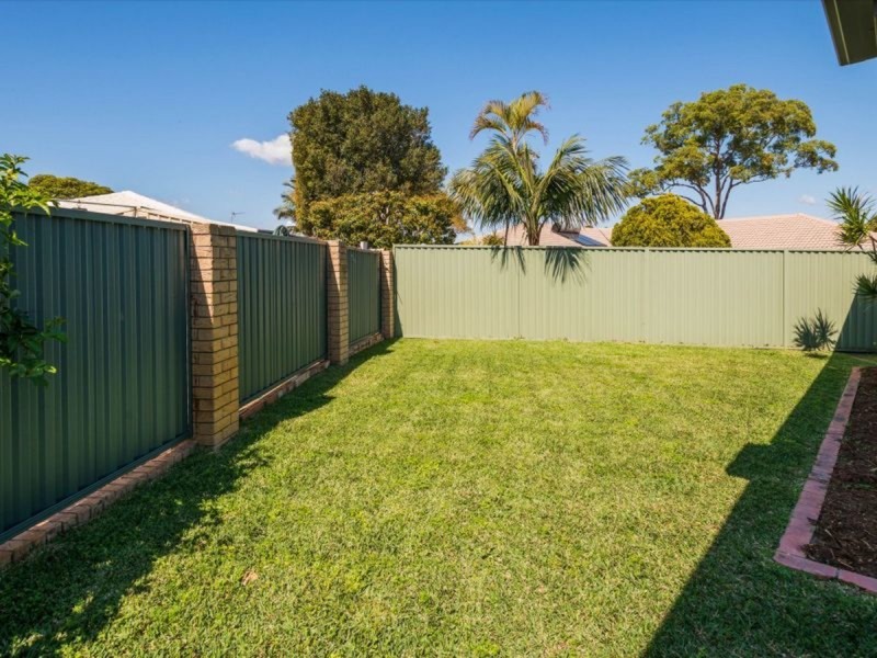 48 Matthew Flinders Drive, Paradise Point QLD 4216