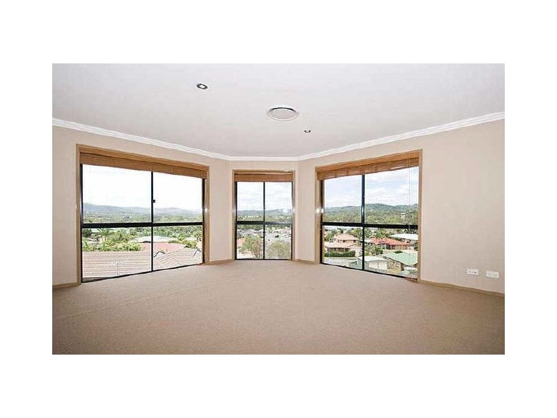 Mount Warren Park QLD 4207