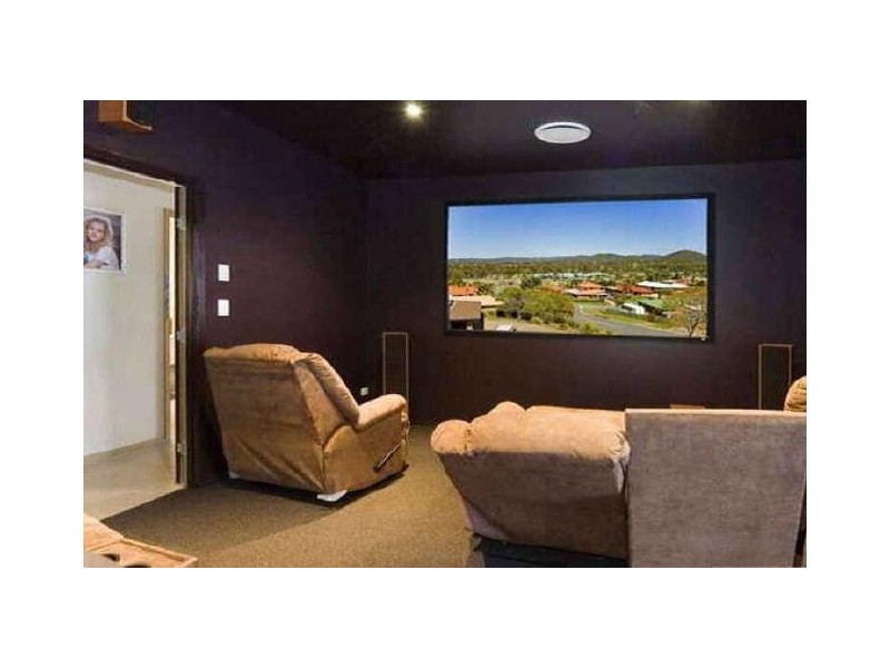 Mount Warren Park QLD 4207