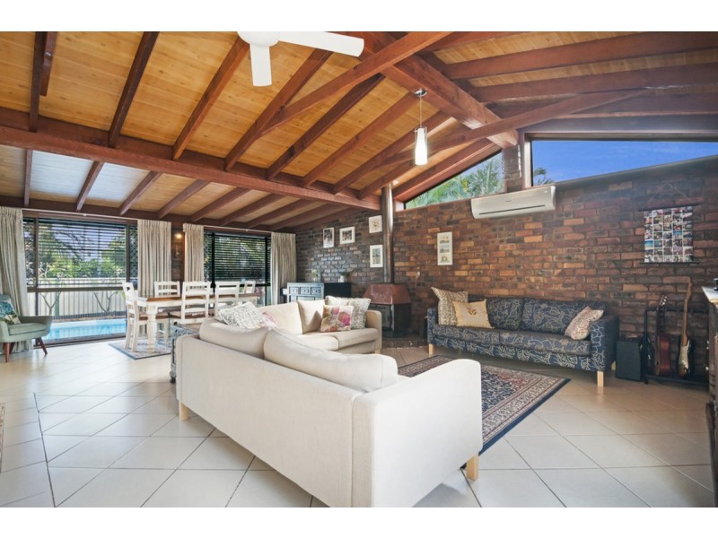 226 Oxley Drive, Coombabah QLD 4216