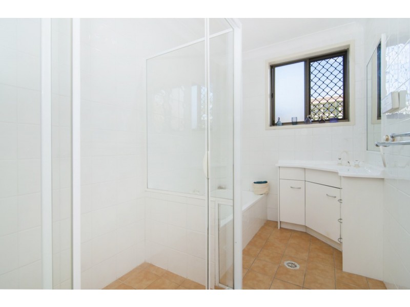 226 Oxley Drive, Coombabah QLD 4216