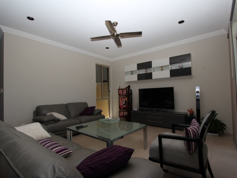 7411 Ellensbrook Drive, Hope Island QLD 4212