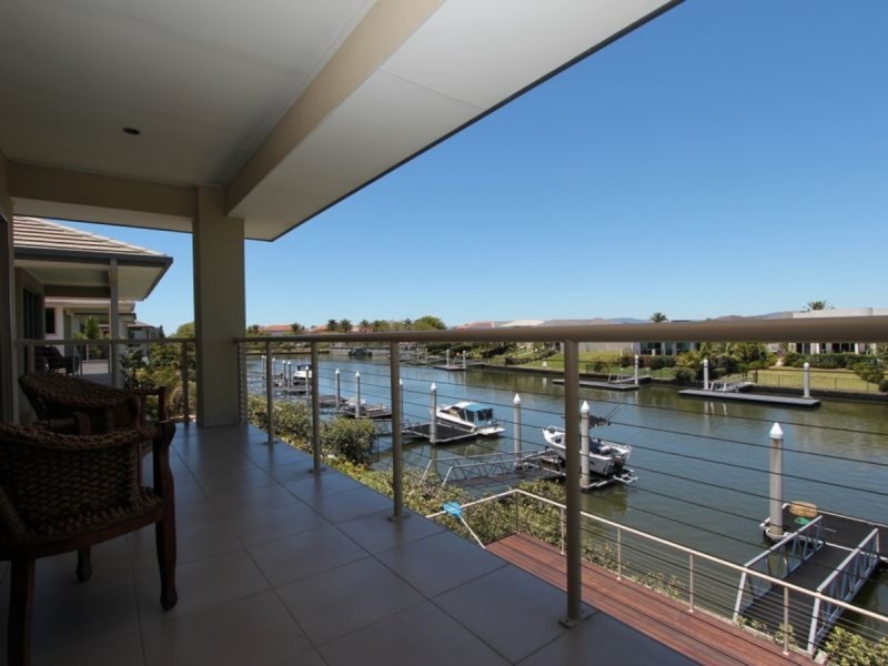 7411 Ellensbrook Drive, Hope Island QLD 4212