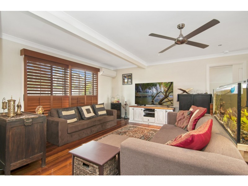 34 Buliti Street, Hope Island QLD 4212