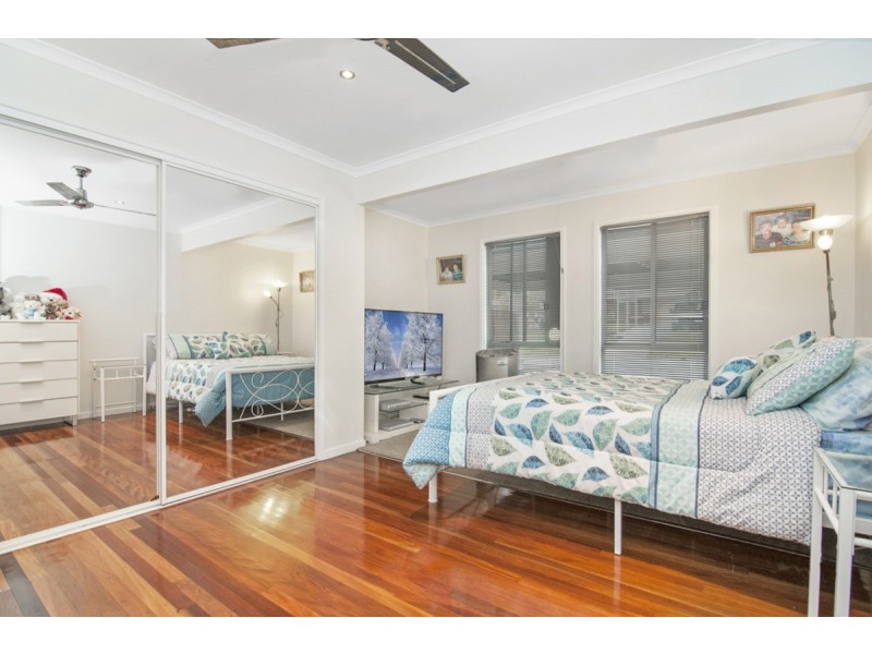 34 Buliti Street, Hope Island QLD 4212