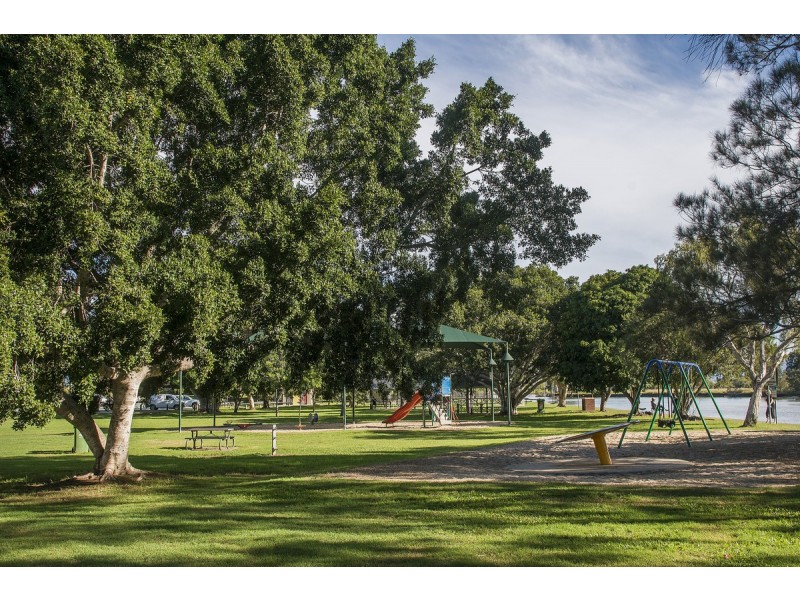 34 Buliti Street, Hope Island QLD 4212