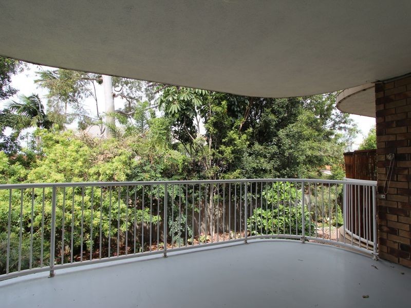 2/16-18 Abalone Avenue, Paradise Point QLD 4216