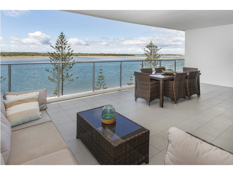 611/430 Marine Parade, Biggera Waters QLD 4216