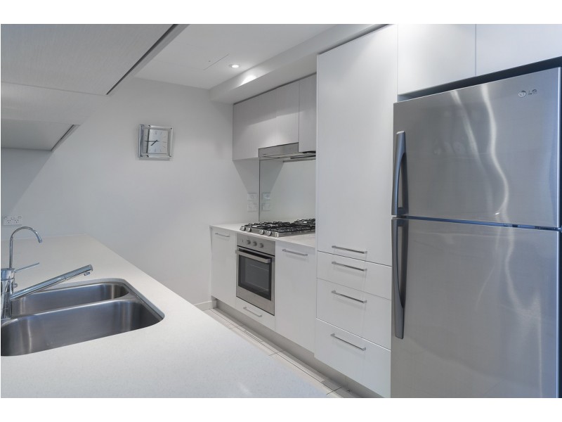 611/430 Marine Parade, Biggera Waters QLD 4216