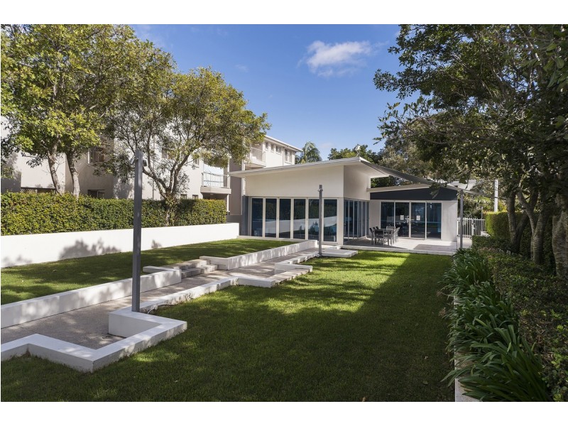 611/430 Marine Parade, Biggera Waters QLD 4216