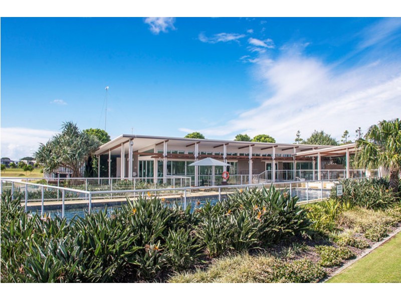 10 beacon Lane, Hope Island QLD 4212