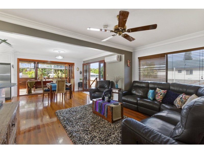 40 Tallara Street, Coombabah QLD 4216