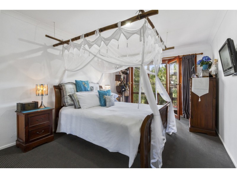 40 Tallara Street, Coombabah QLD 4216