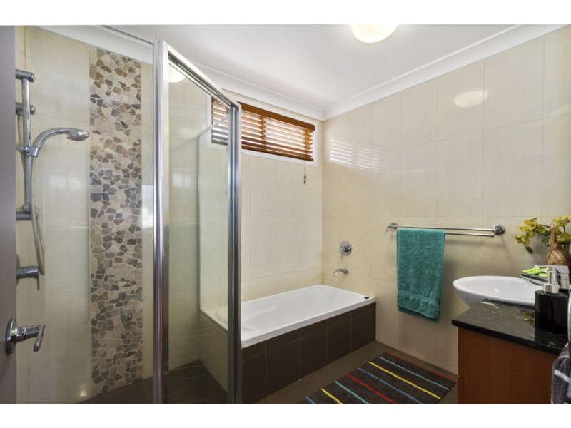 40 Tallara Street, Coombabah QLD 4216