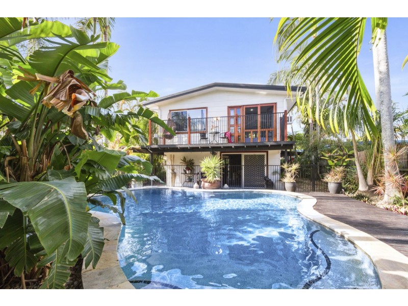 40 Tallara Street, Coombabah QLD 4216