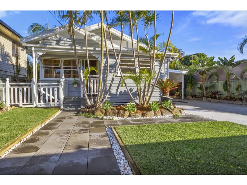 24 Clam Street, Runaway Bay QLD 4216