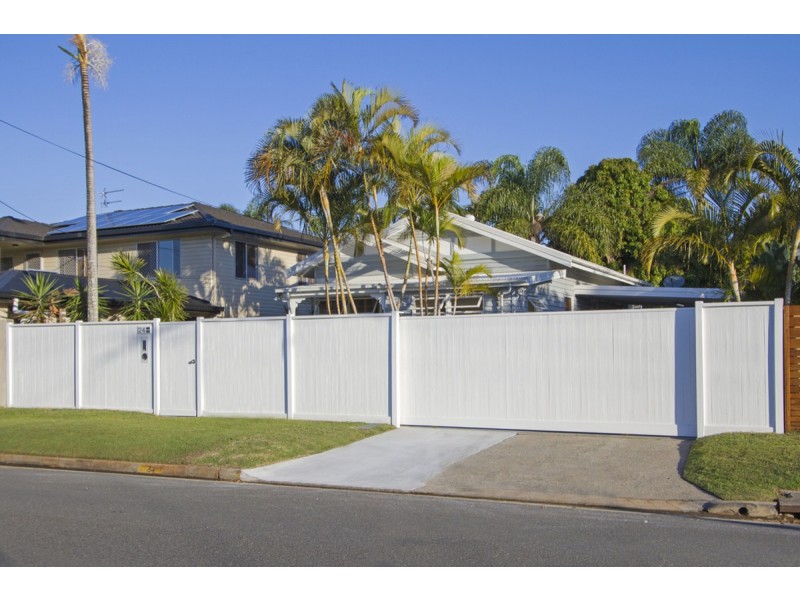 24 Clam Street, Runaway Bay QLD 4216