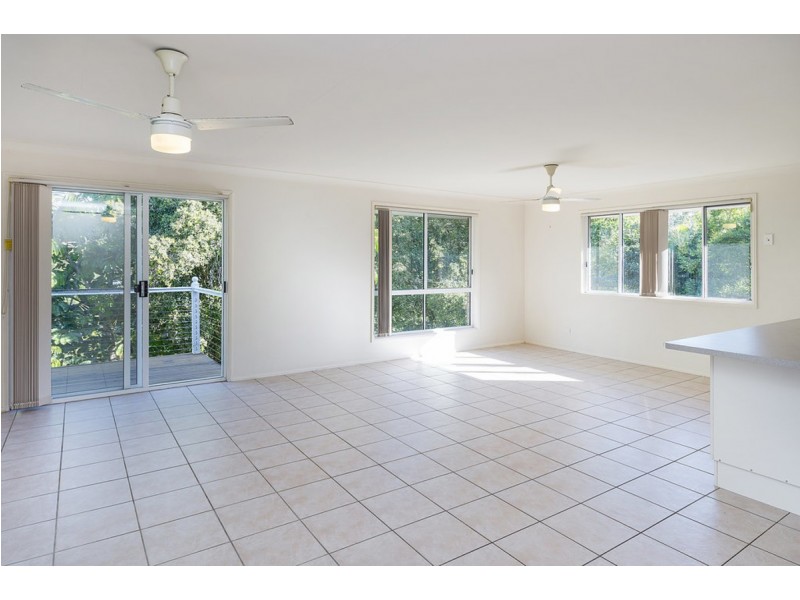 1 Meadowvale Street, Oxenford QLD 4210