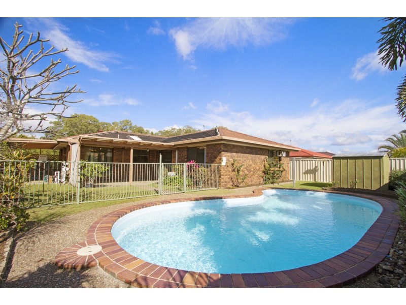 5 Lakefield Crescent, Paradise Point QLD 4216