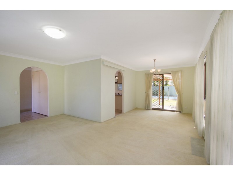 5 Lakefield Crescent, Paradise Point QLD 4216