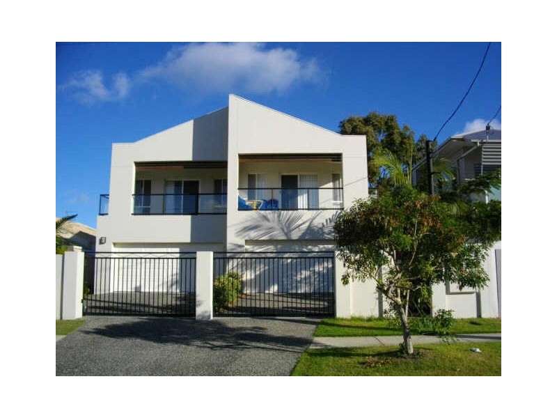 36A Victor Avenue, Paradise Point QLD 4216