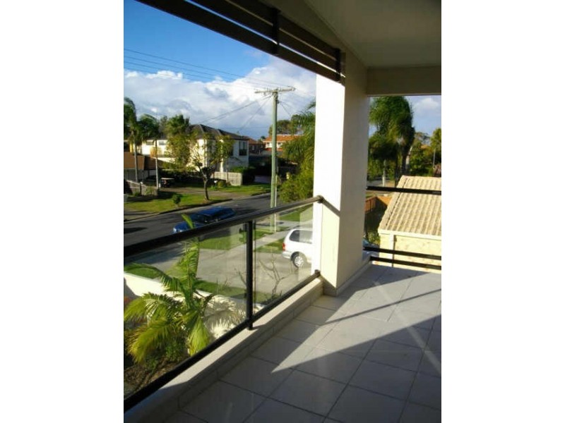 36A Victor Avenue, Paradise Point QLD 4216