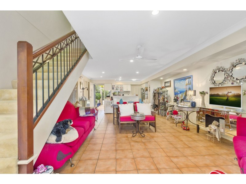 21/23 Santa Barbara Road, Hope Island QLD 4212