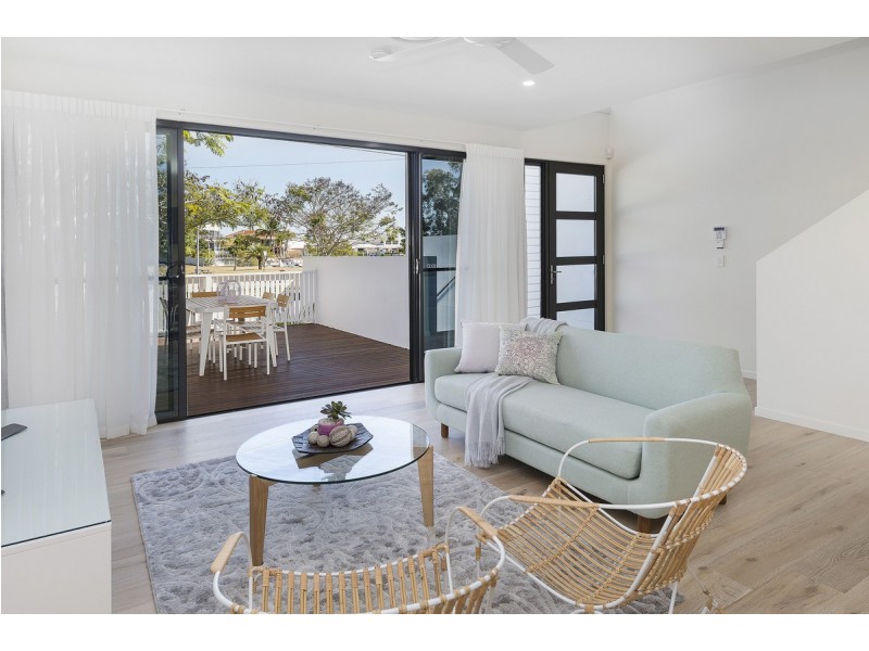 1/38 Nankeen Avenue, Paradise Point QLD 4216
