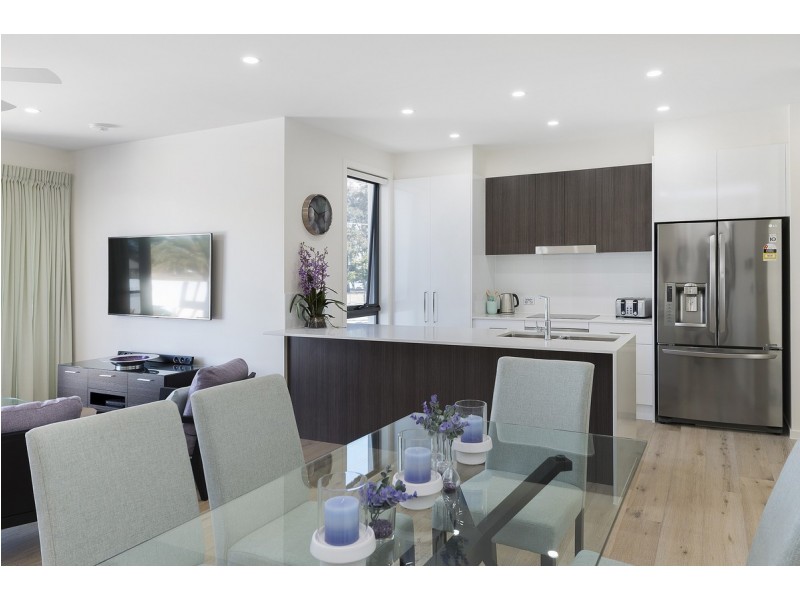 4/38 Nankeen Avenue, Paradise Point QLD 4216