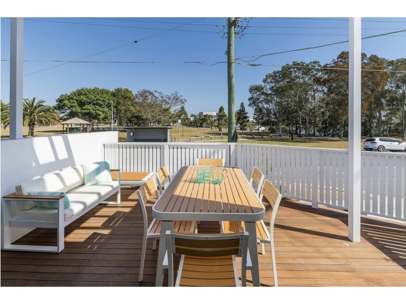 4/38 Nankeen Avenue, Paradise Point QLD 4216