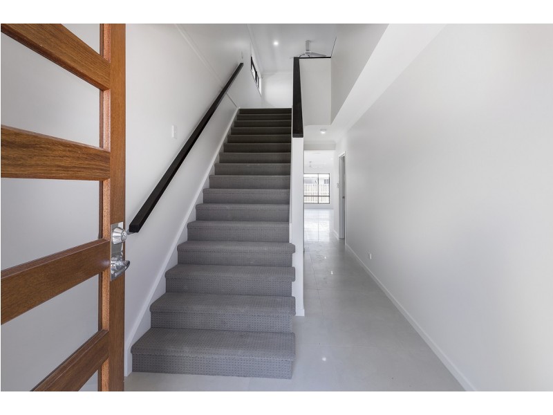 5 Beacon Lane, Hope Island QLD 4212