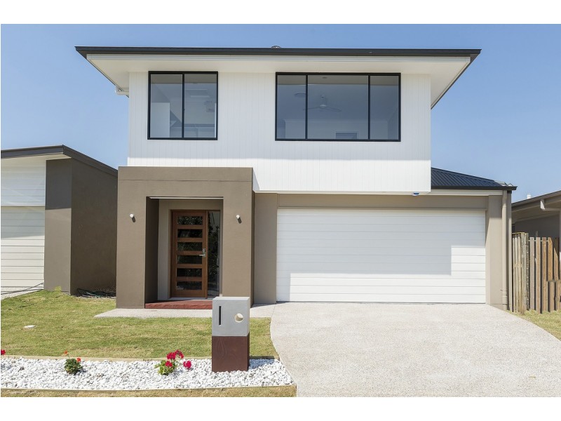 5 Beacon Lane, Hope Island QLD 4212