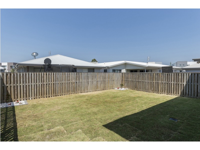5 Beacon Lane, Hope Island QLD 4212