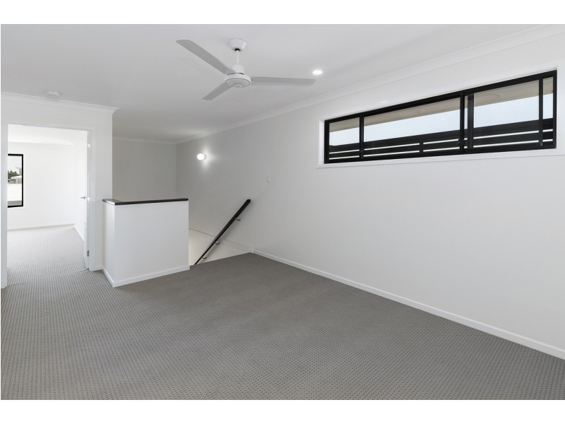 5 Beacon Lane, Hope Island QLD 4212