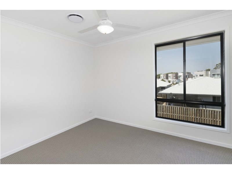 5 Beacon Lane, Hope Island QLD 4212