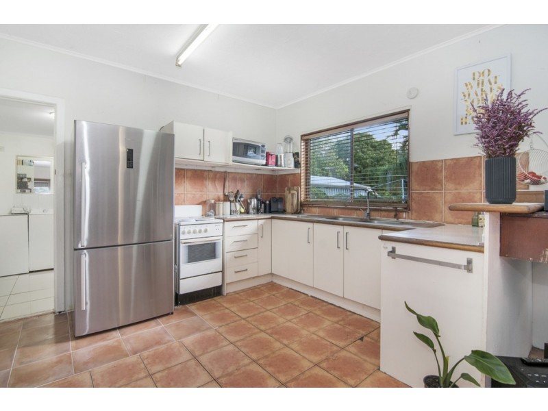 40 Iando Street, Coombabah QLD 4216