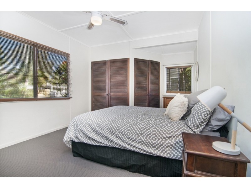 40 Iando Street, Coombabah QLD 4216