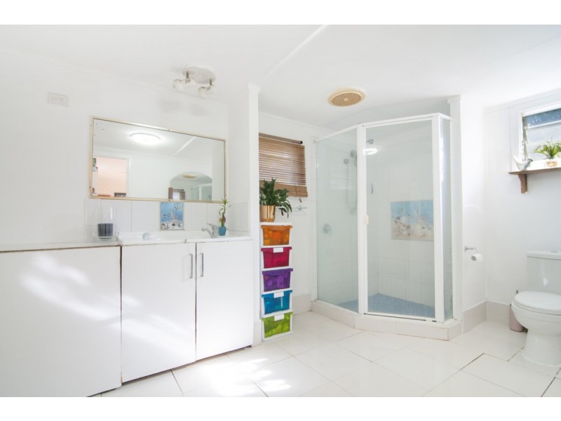 40 Iando Street, Coombabah QLD 4216