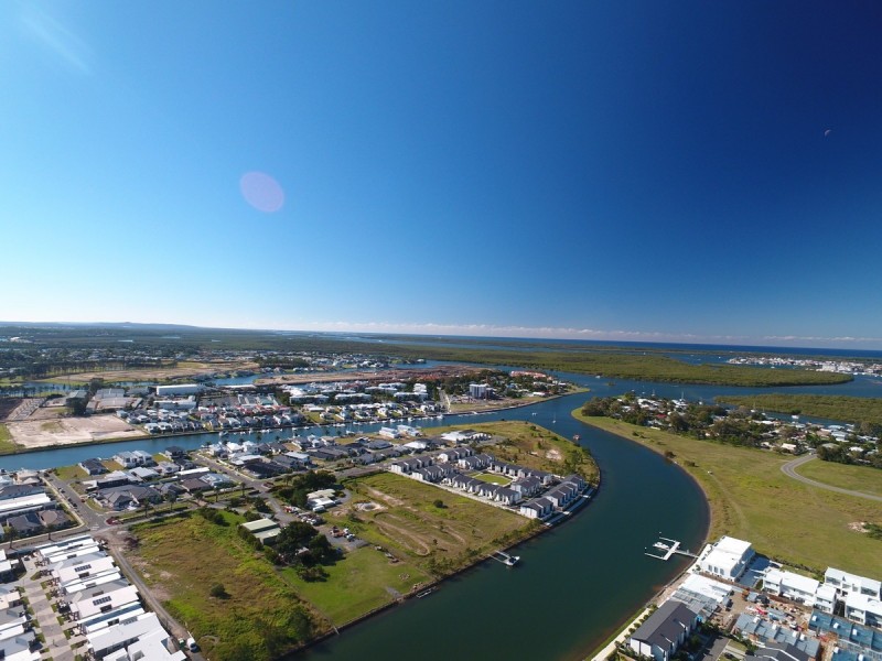 50 Broadwater Avenue, Hope Island QLD 4212