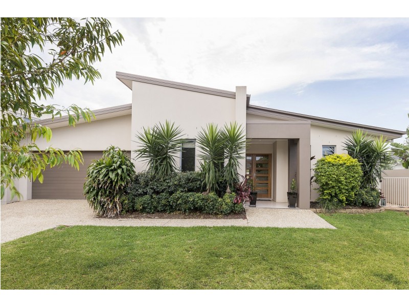 10 Iridium Drive, Hope Island QLD 4212