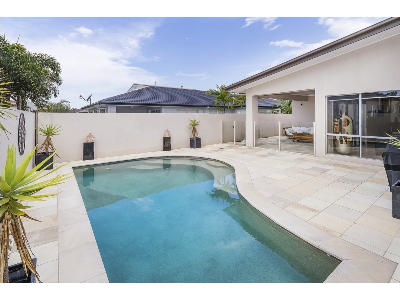 10 Iridium Drive, Hope Island QLD 4212