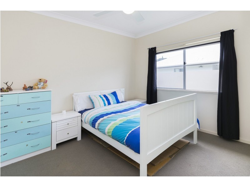 10 Iridium Drive, Hope Island QLD 4212