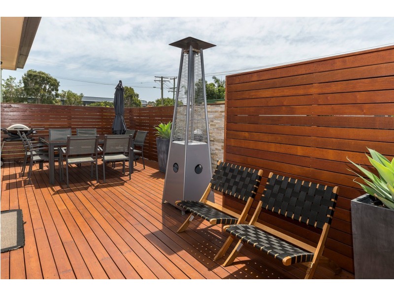 2/35 Milton Avenue, Paradise Point QLD 4216