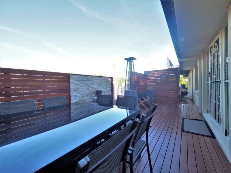 2/35 Milton Avenue, Paradise Point QLD 4216