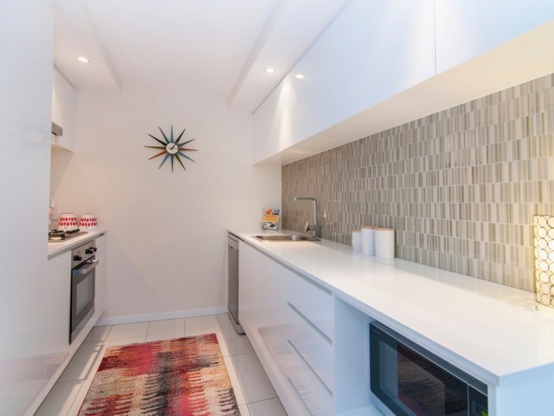 504/11 Compass Drive, Biggera Waters QLD 4216