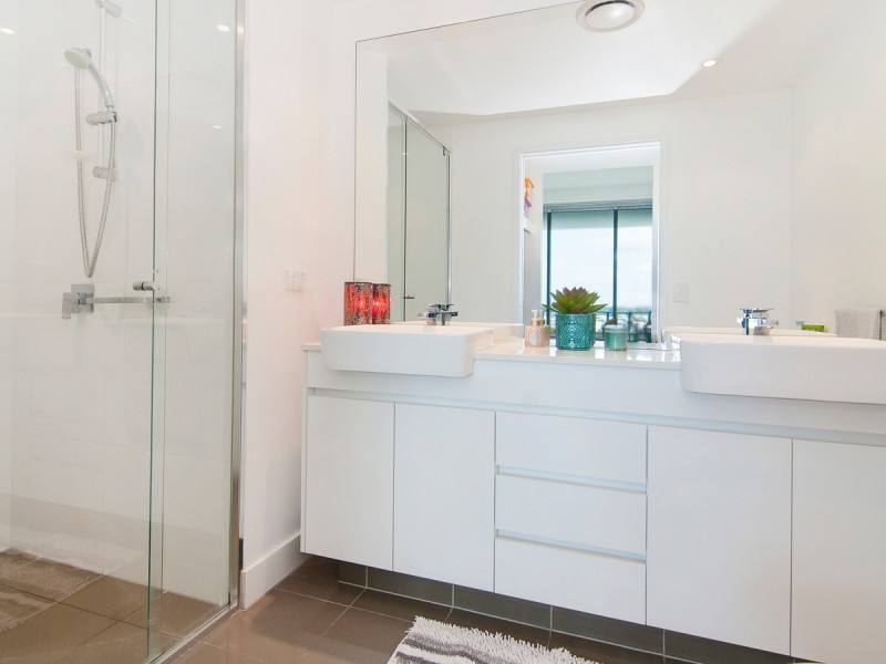 504/11 Compass Drive, Biggera Waters QLD 4216