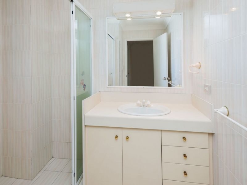 12/100 Morala Avenue, Runaway Bay QLD 4216