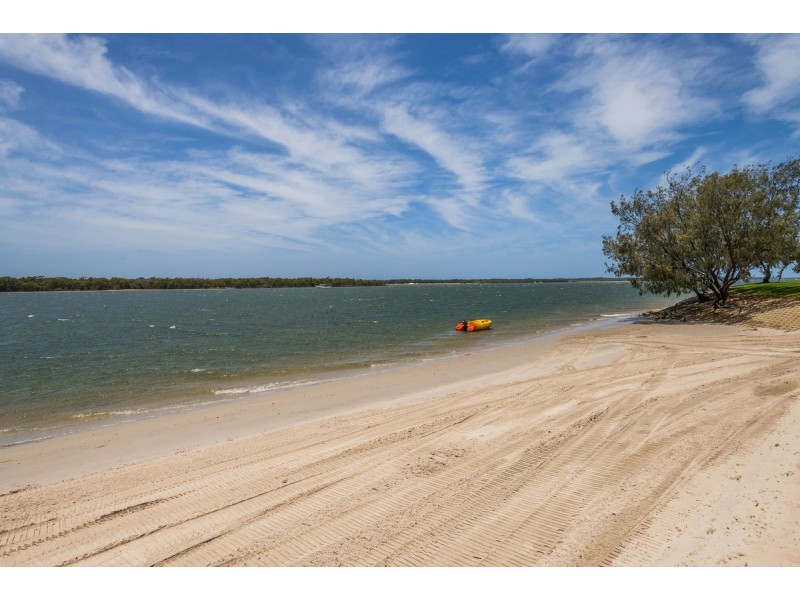 45 Howard Street, Runaway Bay QLD 4216