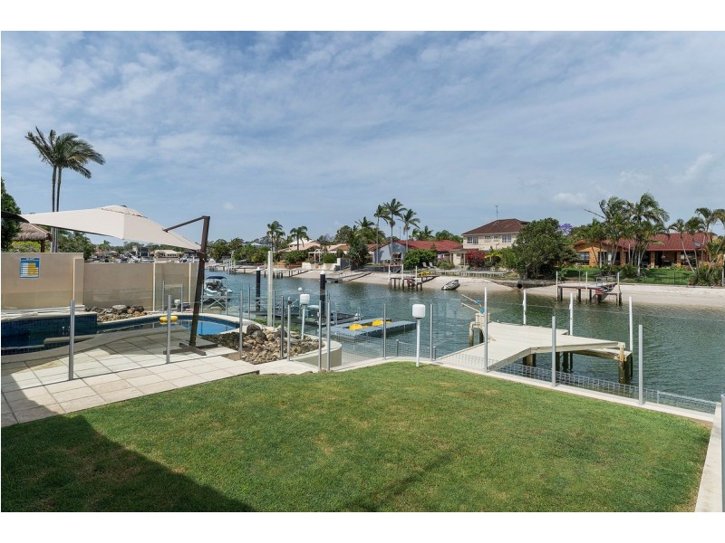68 Oxley Drive, Paradise Point QLD 4216